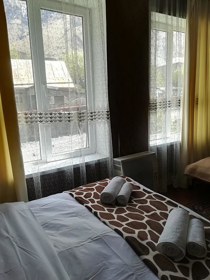 Гостевой дом Nikoloz Guesthouse Степанцминда-21